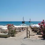 Hotel Linda 3*