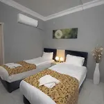 Linda Hotel