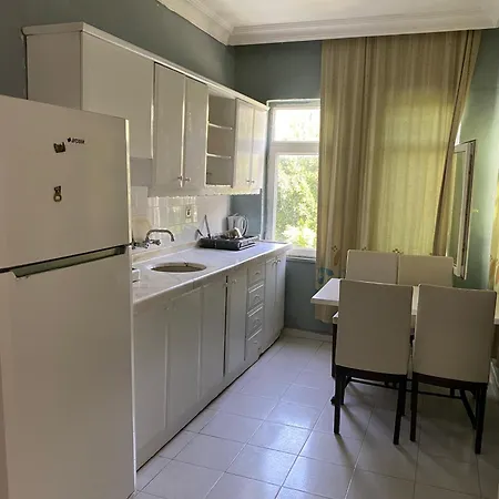 Linda Hotel